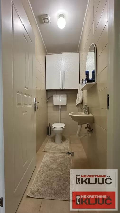 NOVO NASELJE, 84m2, Četvorosoban, Namešten 15