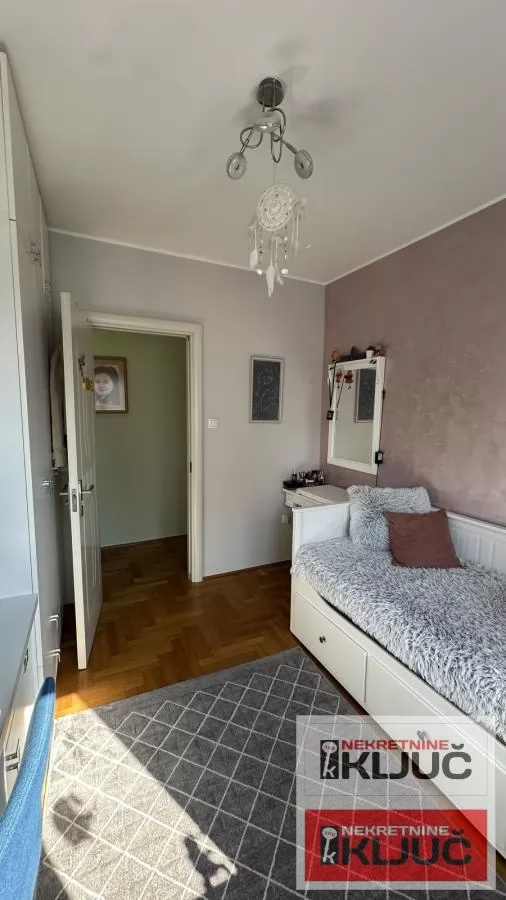 NOVO NASELJE, 84m2, Četvorosoban, Namešten 22