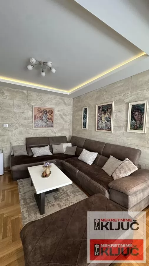 NOVO NASELJE, 84m2, Četvorosoban, Namešten 3