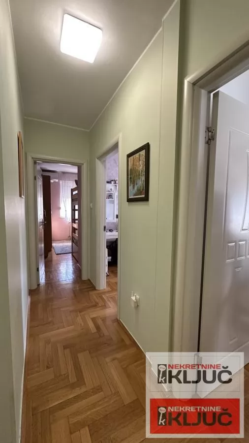 NOVO NASELJE, 84m2, Četvorosoban, Namešten 8