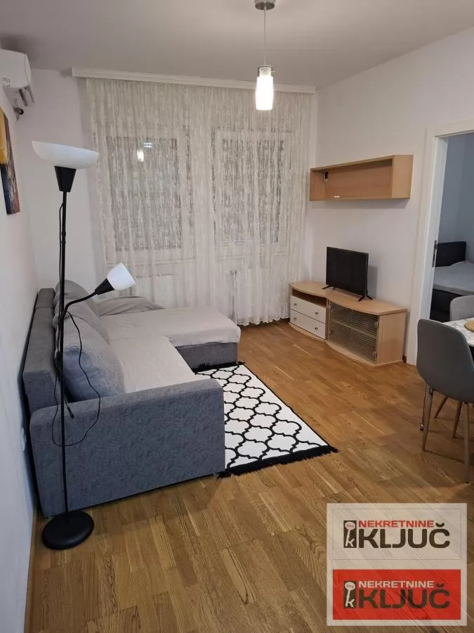 Odlican Jednoiposoban stan na Telepu 2