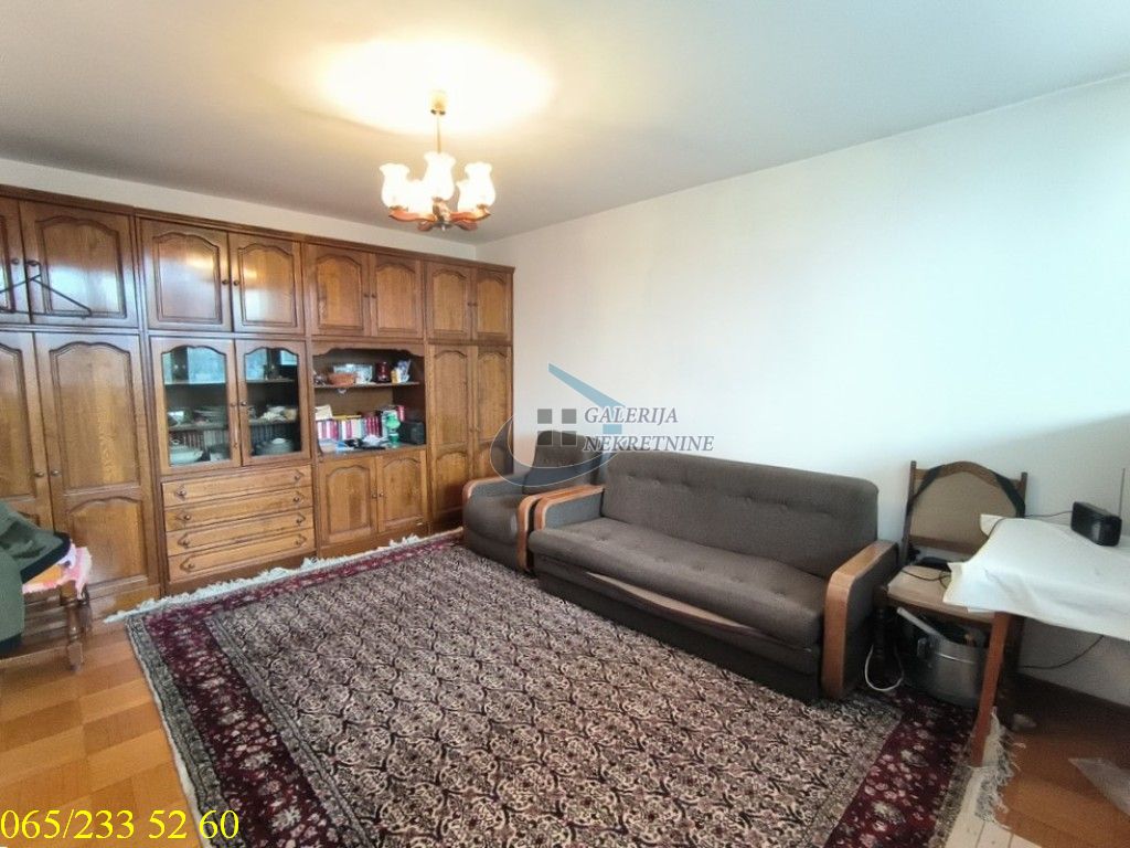 Voždovac  Konjarnik   Glasinačka 45m2 1