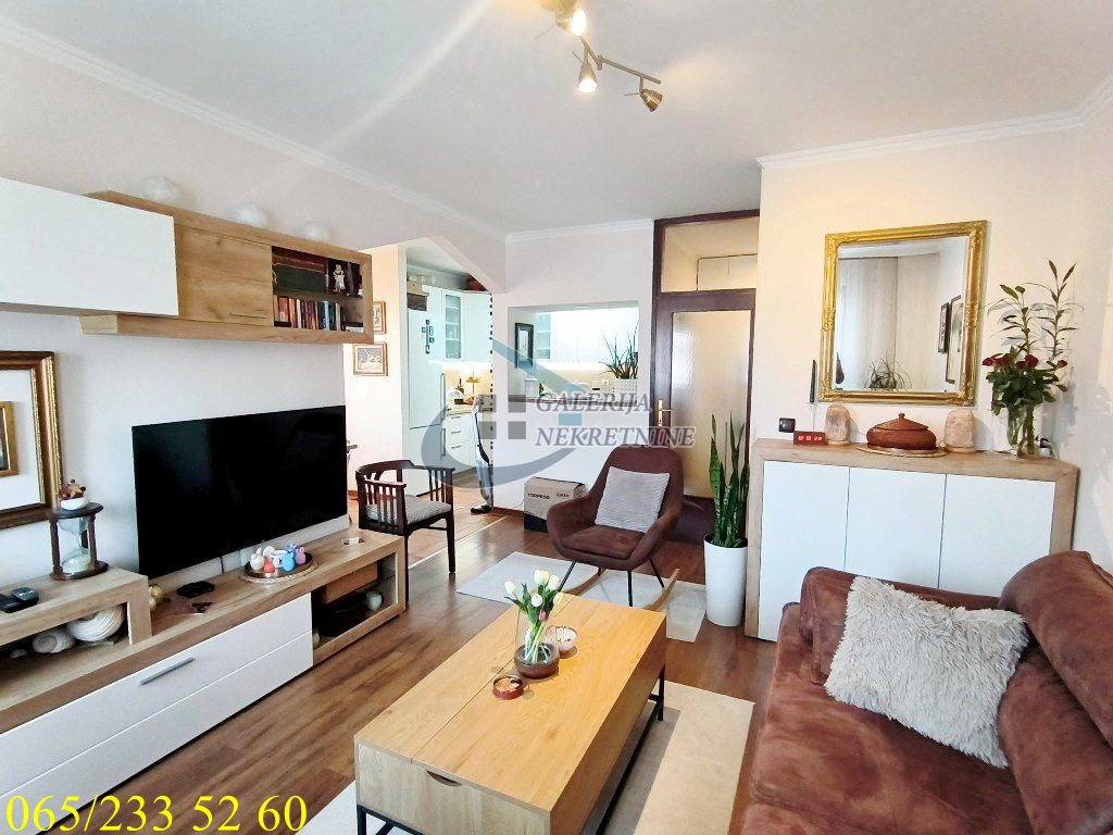 Novi Beograd  Blok 62   Dušana Vukasovića 64m2 2