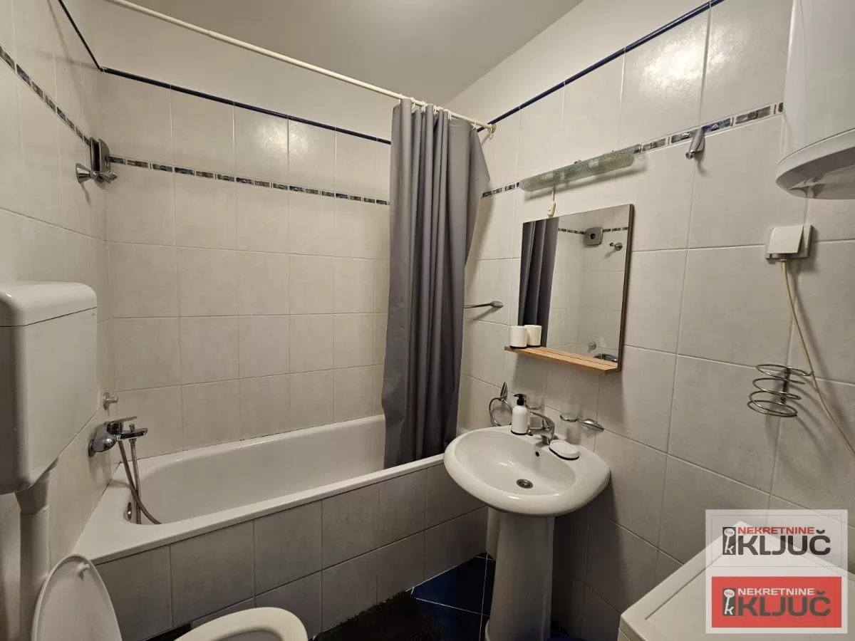 Garsonjera u centru Novog Sada, 28 m², 5/6 sprat 10