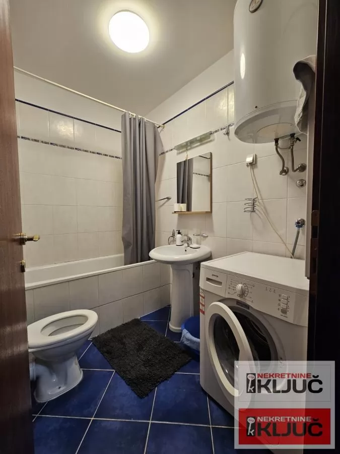 Garsonjera u centru Novog Sada, 28 m², 5/6 sprat 6