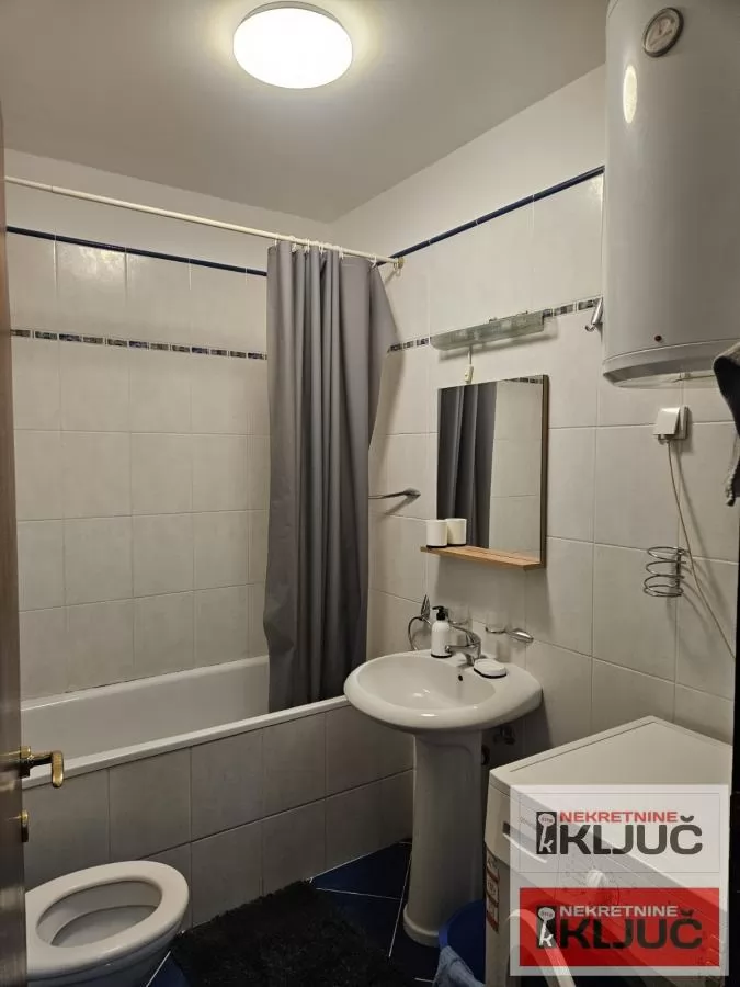 Garsonjera u centru Novog Sada, 28 m², 5/6 sprat 7