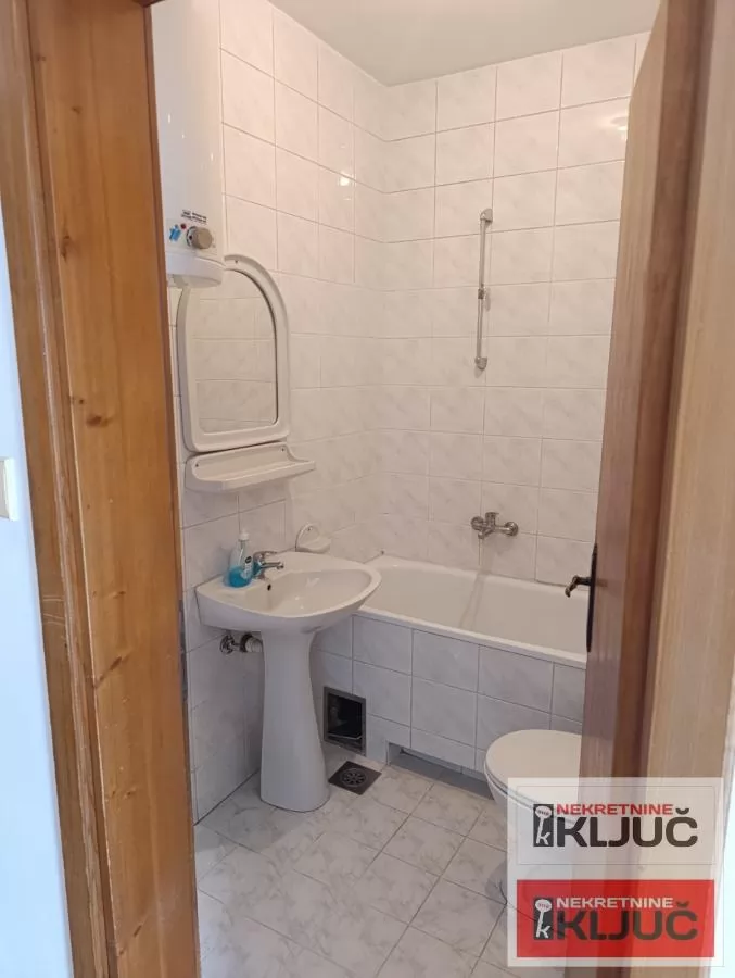 GRBAVICA IZDAJE SE NAMEŠTENA GARSONJERA 12