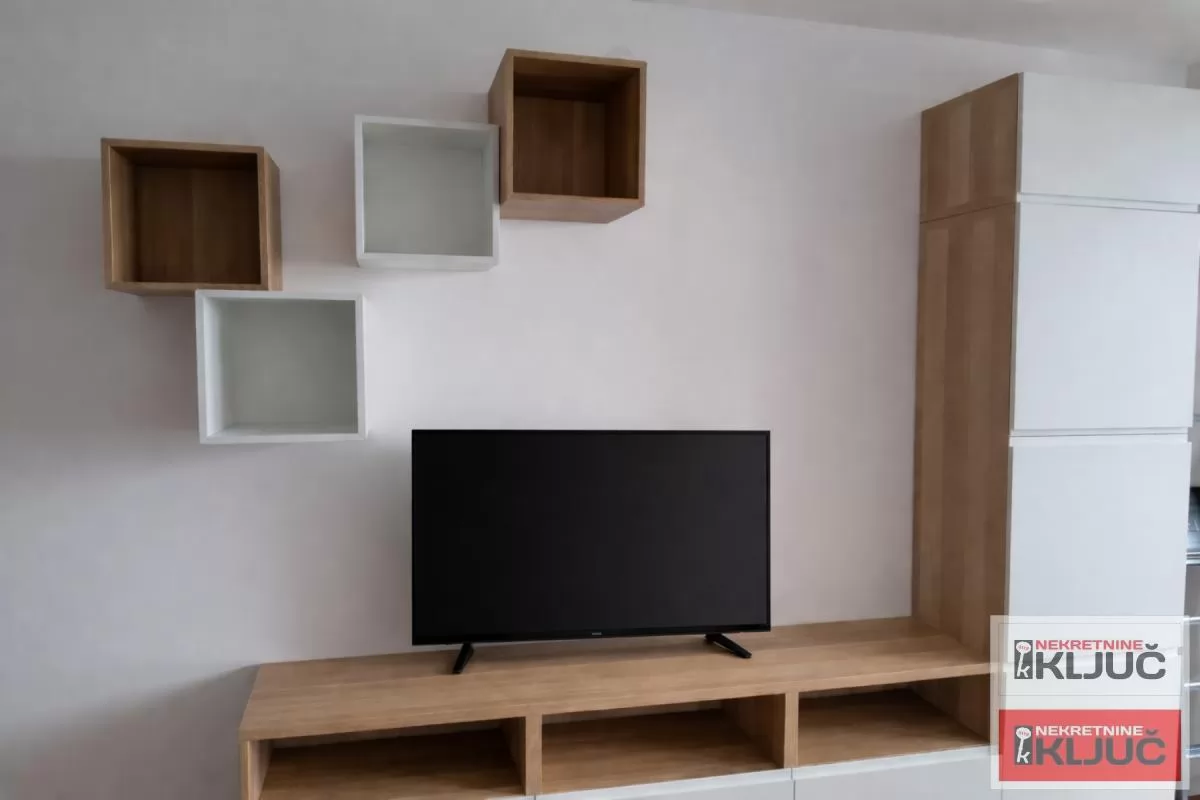 TELEP IZDAJE SE MODERNO OPREMLJENA GARSONJERA 4