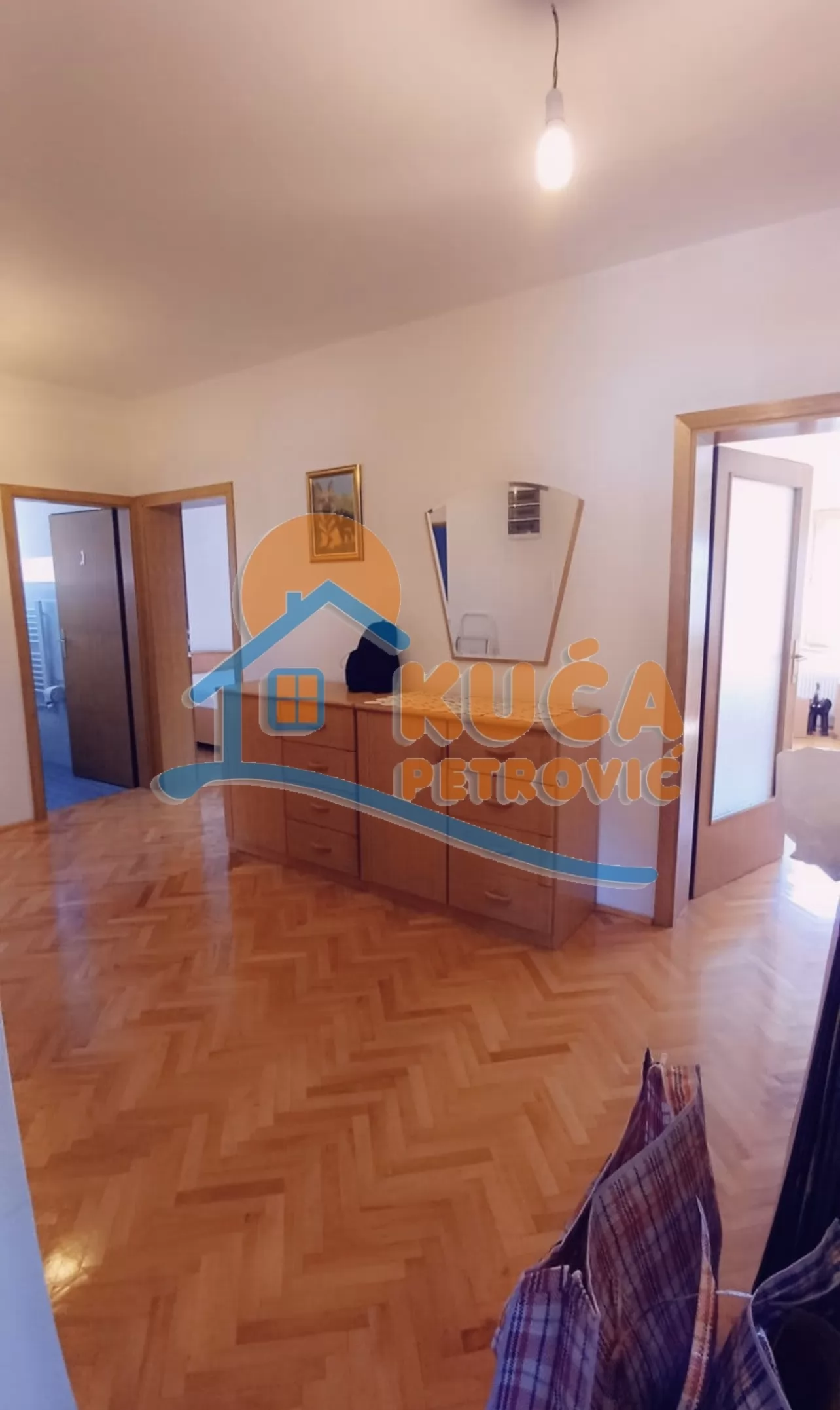 Trosoban stan, 107 m2, Pantelej, Janisa Janulisa ID: i-016220 11