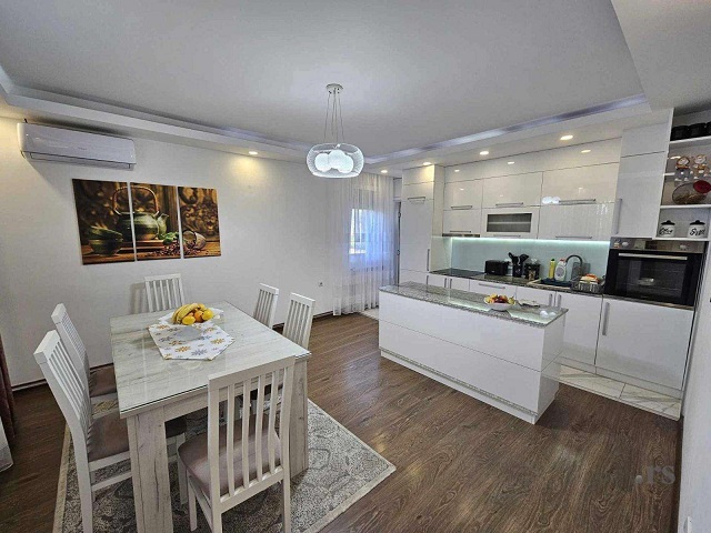 Prodaja porodicnog imanja Donje Nedeljice 3