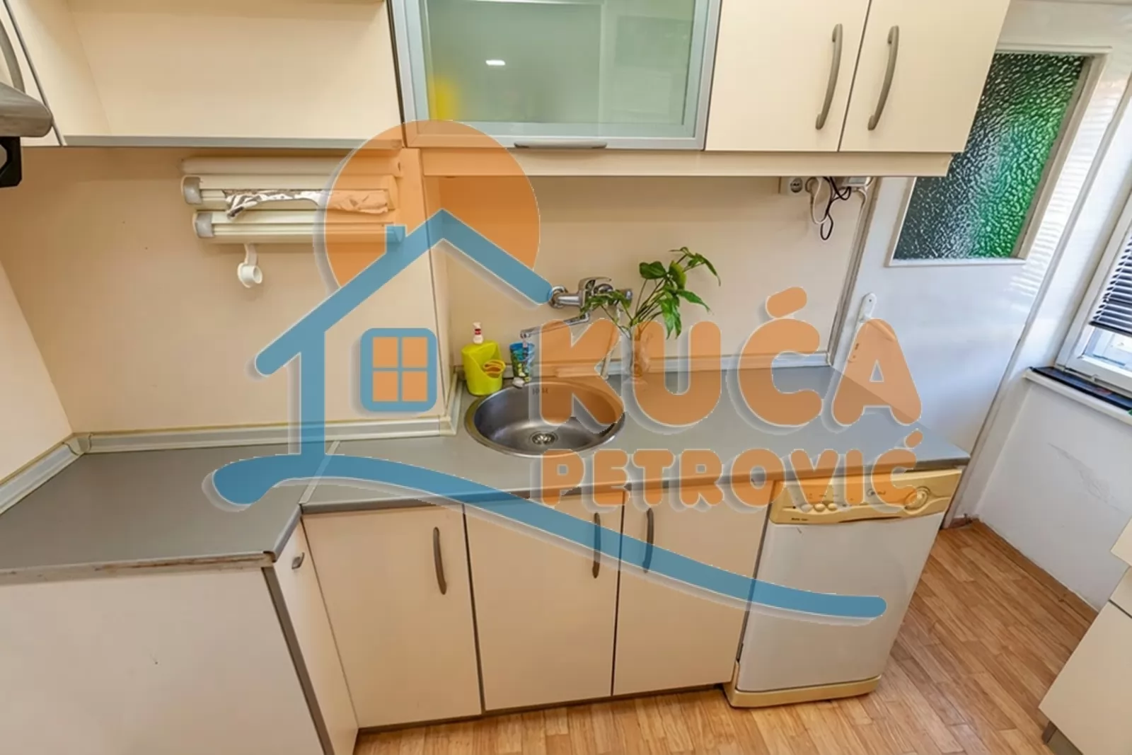 Dvosoban stan, 46 m2, Centar, Strahinjića Bana ID: p-016231 5