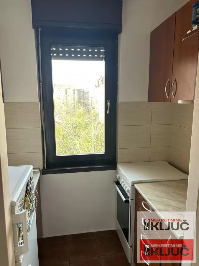 Izdavanje, Stan, Novi Sad, Bulevar Oslobođenja 6