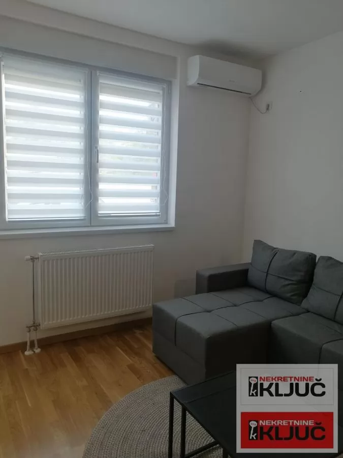 Jednoiposoban stan 38 m², Telep, Novi Sad-sa parking mestom 15