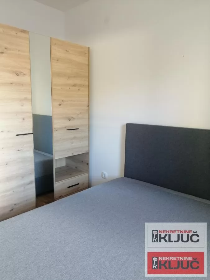 Jednoiposoban stan 38 m², Telep, Novi Sad-sa parking mestom 7