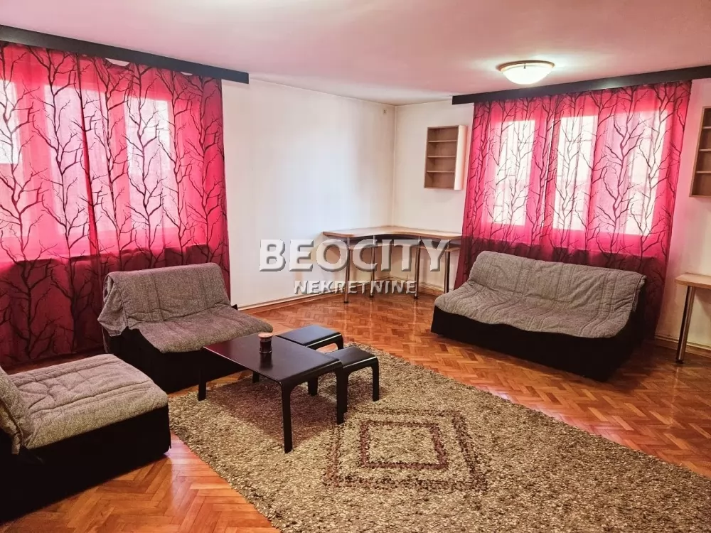 Trosoban stan, 71 m2, Palilula, Marijane Gregoran 1. prolaz ID: 131404 2