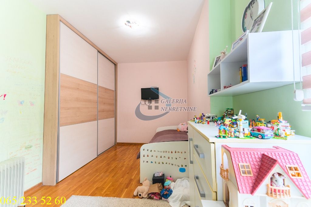 Voždovac  Lekino Brdo   Banjalučka 70m2 5