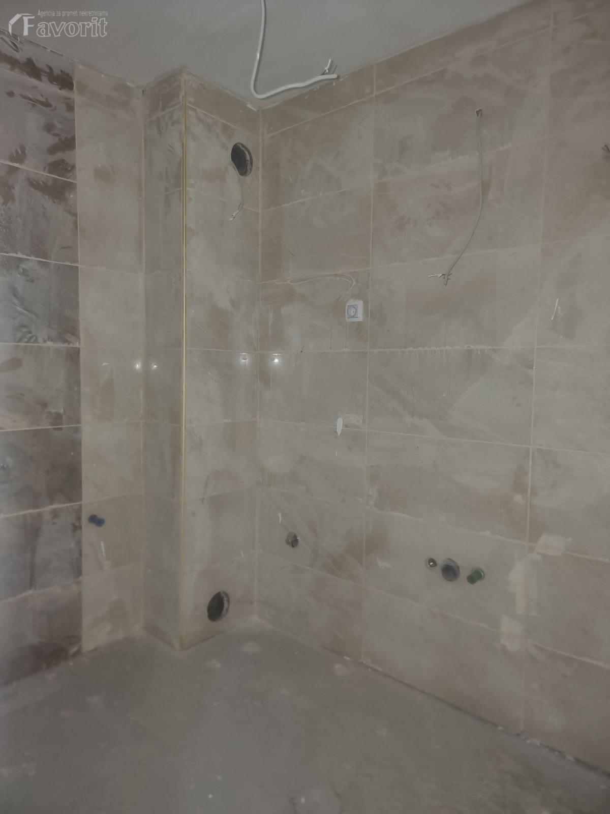 PAUNOV BREG, KOLONIJA, 39m2 5