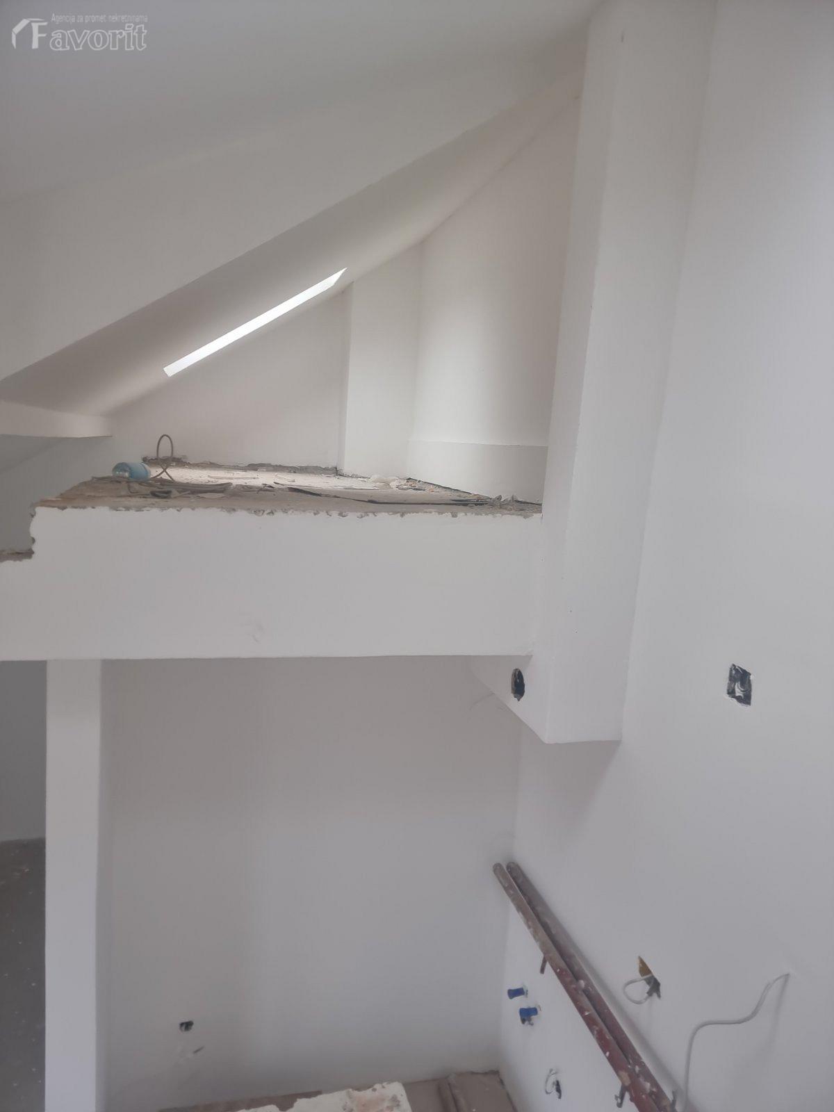 PAUNOV BREG, KOLONIJA, 39m2 6