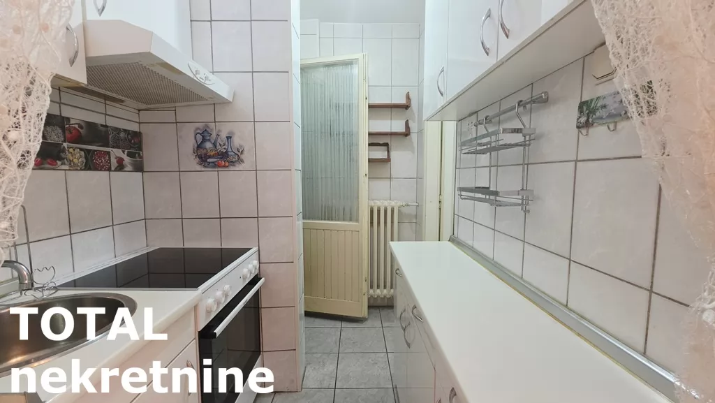 Stan,NOVI SAD,BULEVAR,kv: 49.00, € 153000, ID: 1102523 16