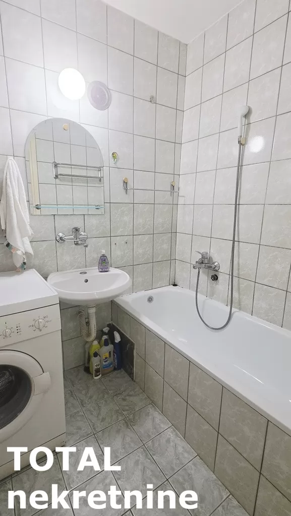 Stan,NOVI SAD,BULEVAR,kv: 49.00, € 153000, ID: 1102523 18