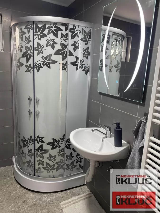 TELEP IZDAJE SE DVOSOBAN DELIMIČNO OPREMLJEN STAN U KUĆI 14