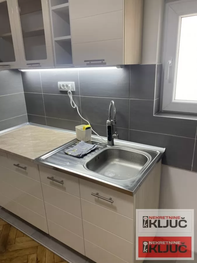 TELEP IZDAJE SE DVOSOBAN DELIMIČNO OPREMLJEN STAN U KUĆI 4