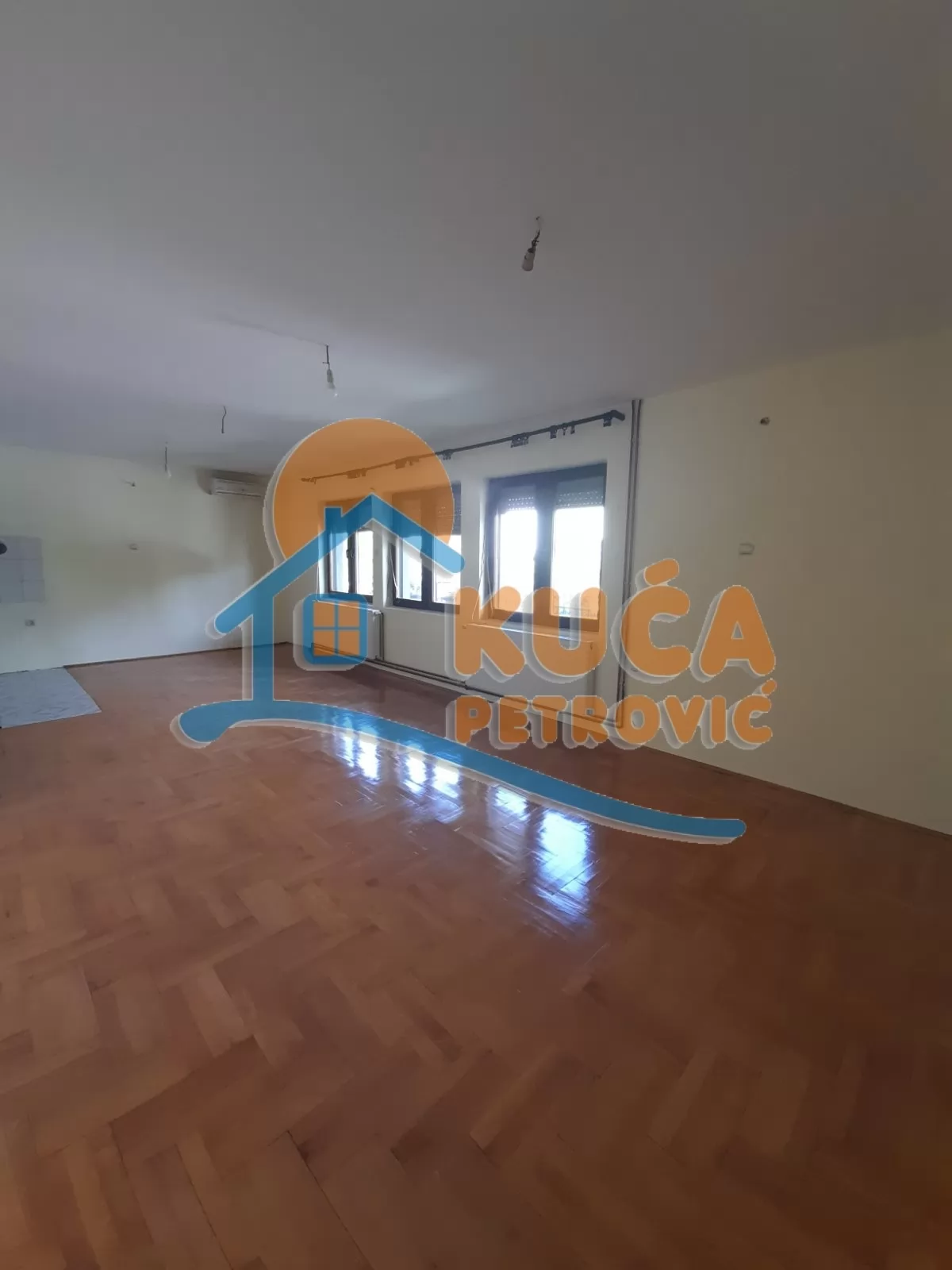 Trosoban stan, 90 m2, Durlan, Ilije Garašanina ID: i-016234 1