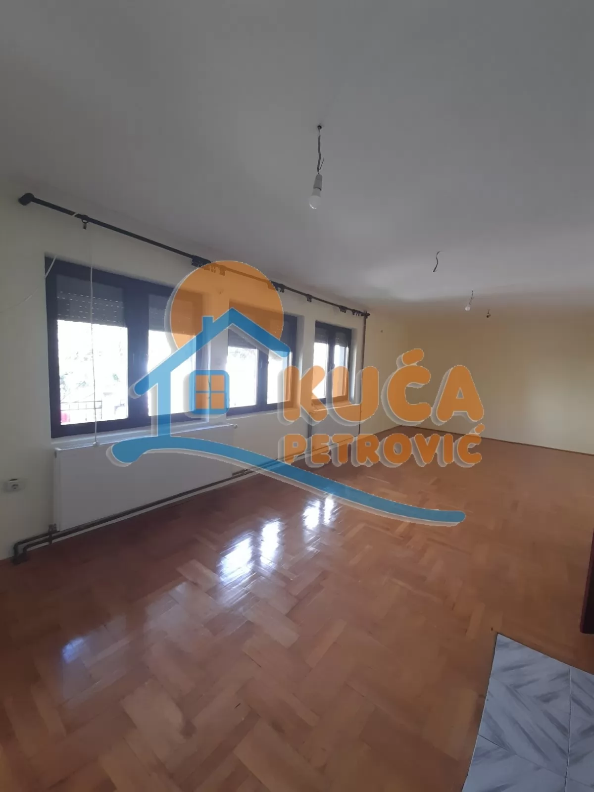 Trosoban stan, 90 m2, Durlan, Ilije Garašanina ID: i-016234 3