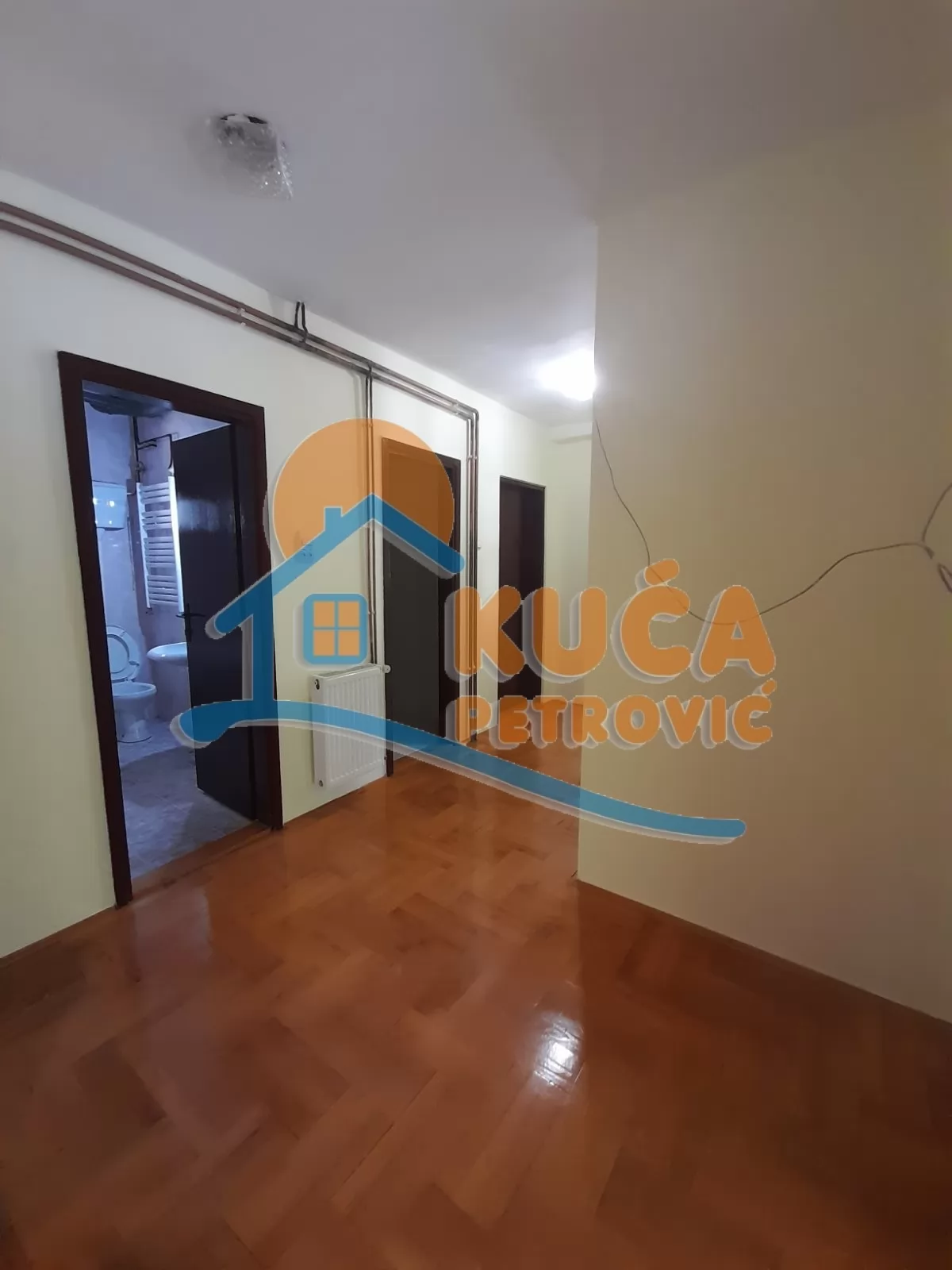 Trosoban stan, 90 m2, Durlan, Ilije Garašanina ID: i-016234 6