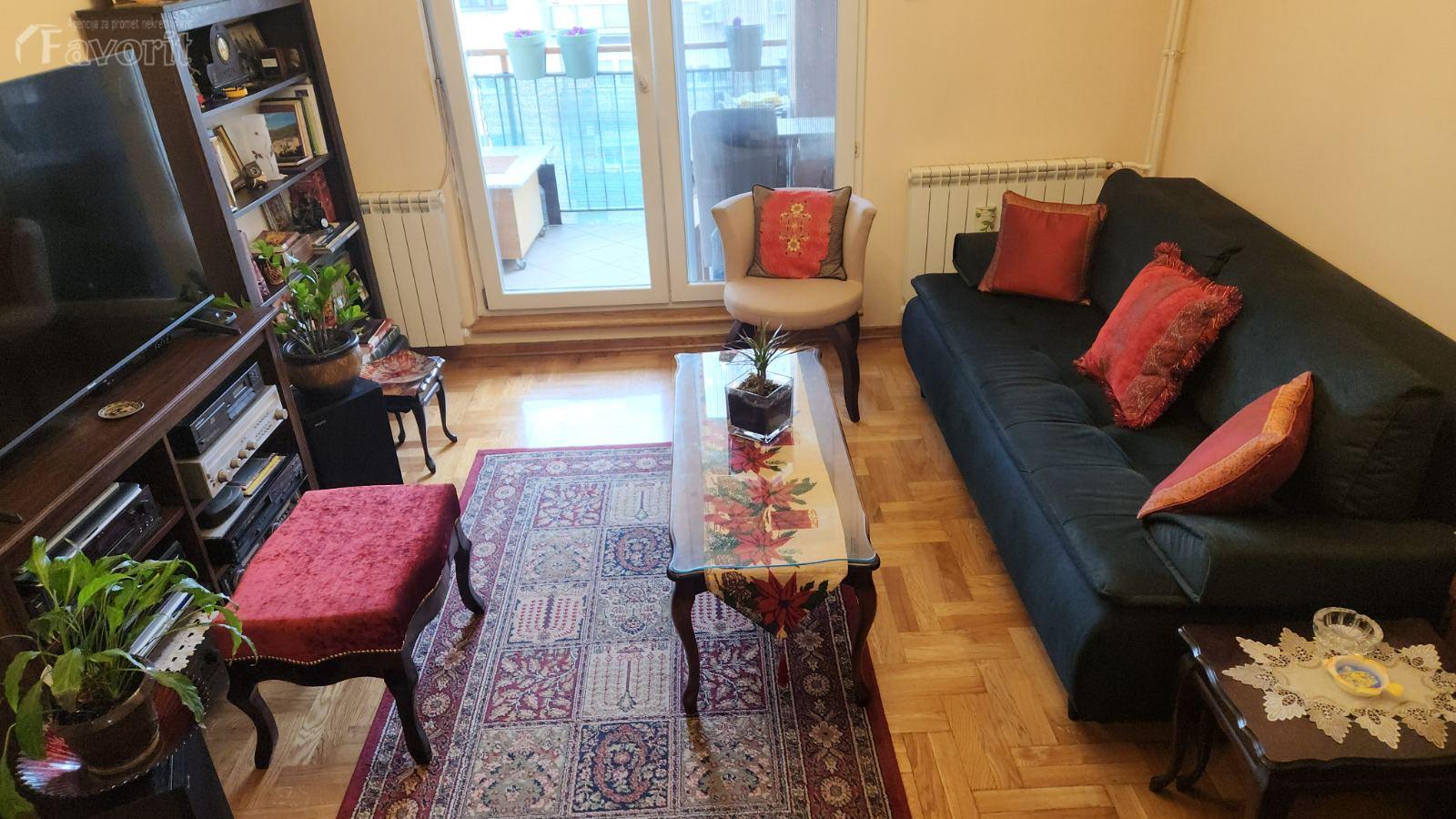 VUKOV SPOMENIK, DIMITRIJA TUCOVICA, 45m2 1