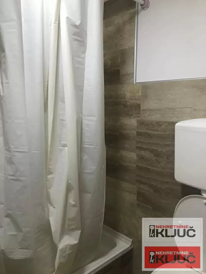 Garsonjera na Podbari, Novi Sad, 19 m², 4. sprat 7