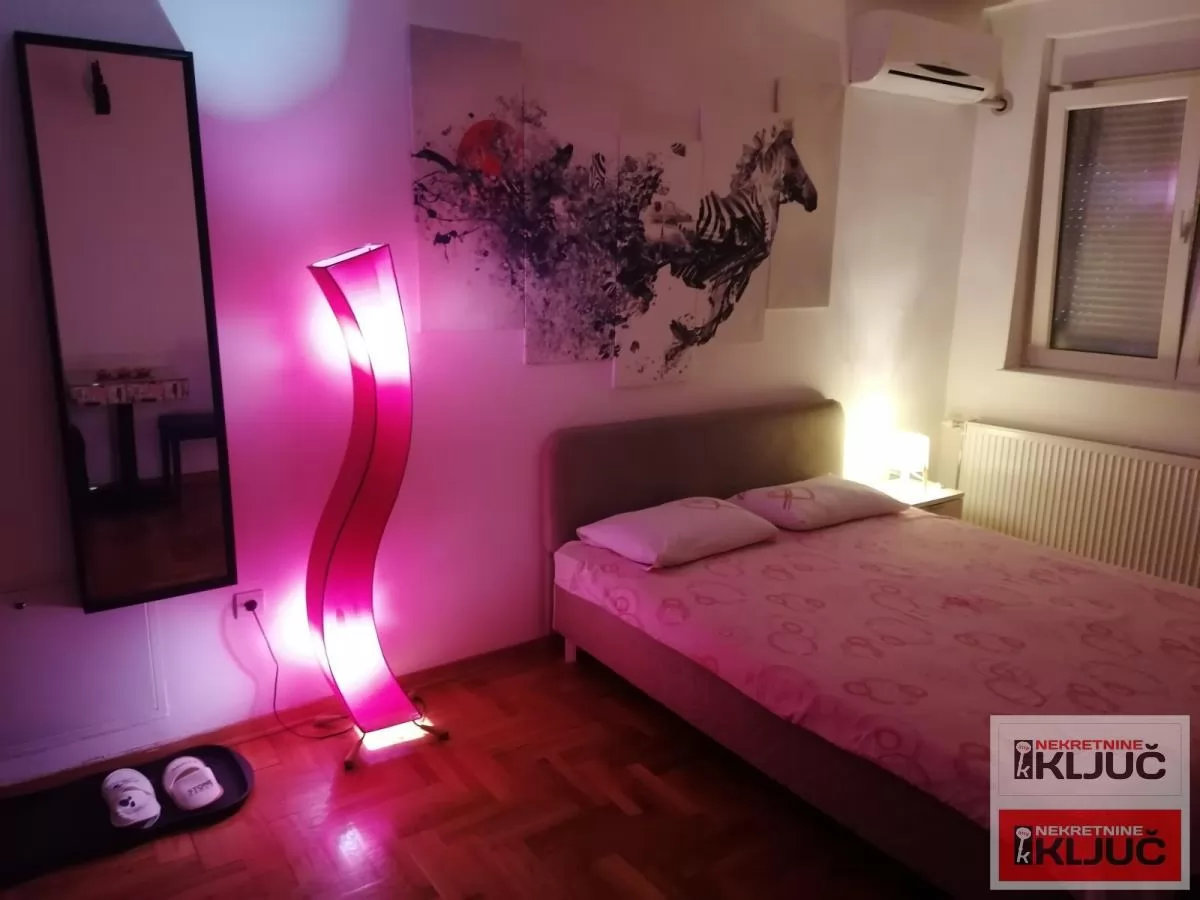 Garsonjera u centru Novog Sada, 27 m², 2. sprat 3