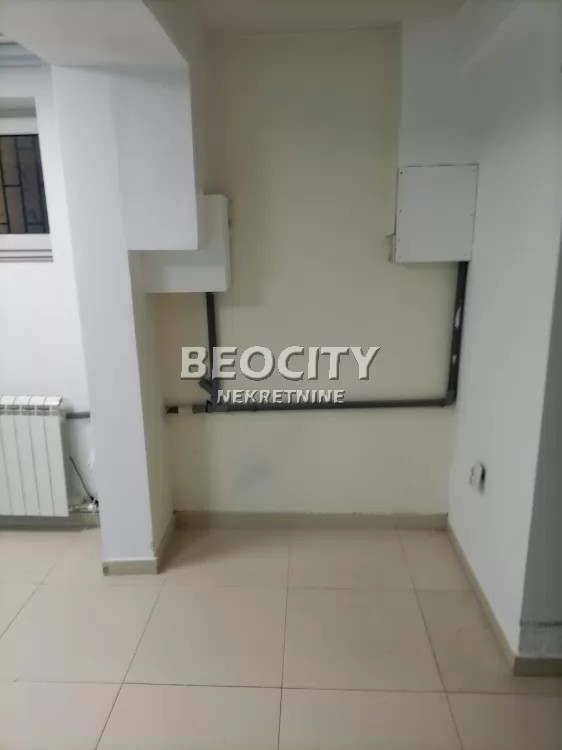 Lokal, 75 m2, Južni bulevar, Šumatovačka ID: 129769 14