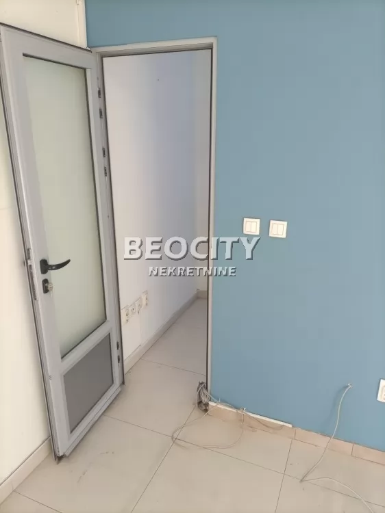 Lokal, 75 m2, Južni bulevar, Šumatovačka ID: 129769 4