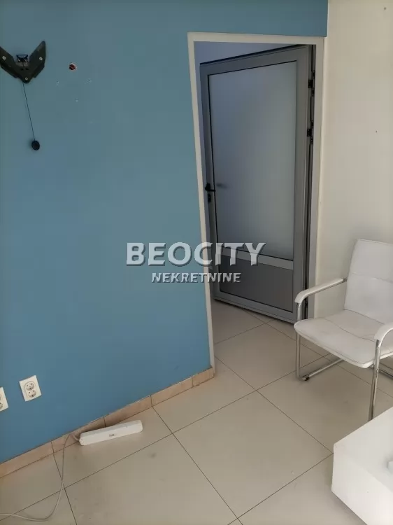 Lokal, 75 m2, Južni bulevar, Šumatovačka ID: 129769 7