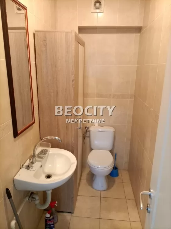 Lokal, 75 m2, Južni bulevar, Šumatovačka ID: 129769 8