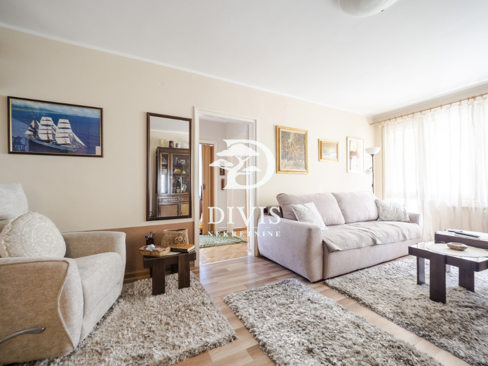 2 5 stan na Zvezdari  kod Gradske bolnice  62m2 1