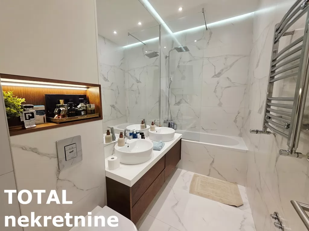 Stan,NOVI SAD,CENTAR,kv: 73.00, € 474500, ID: 1102507 16