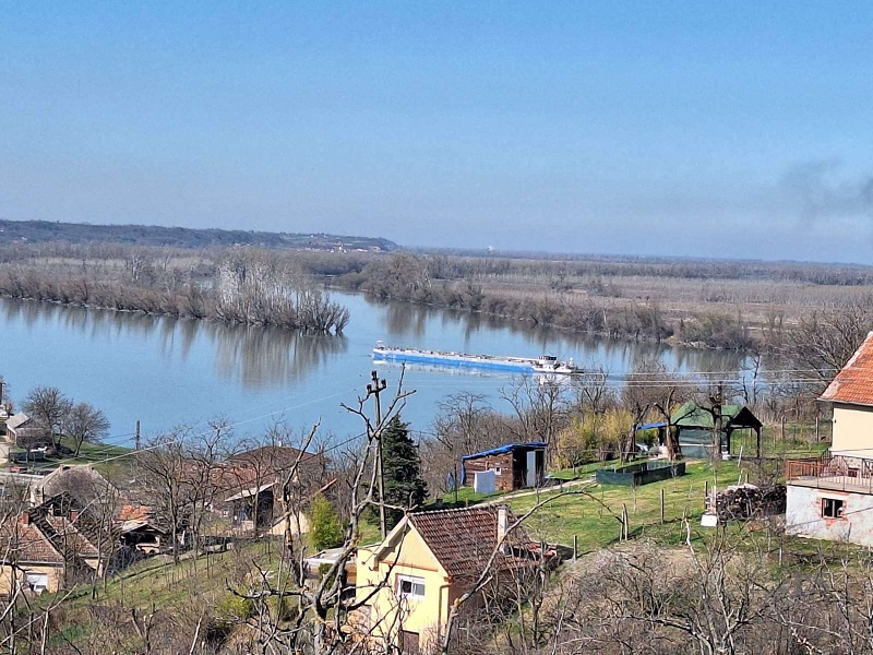 Odličan građevinski plac na Banoštoru 4