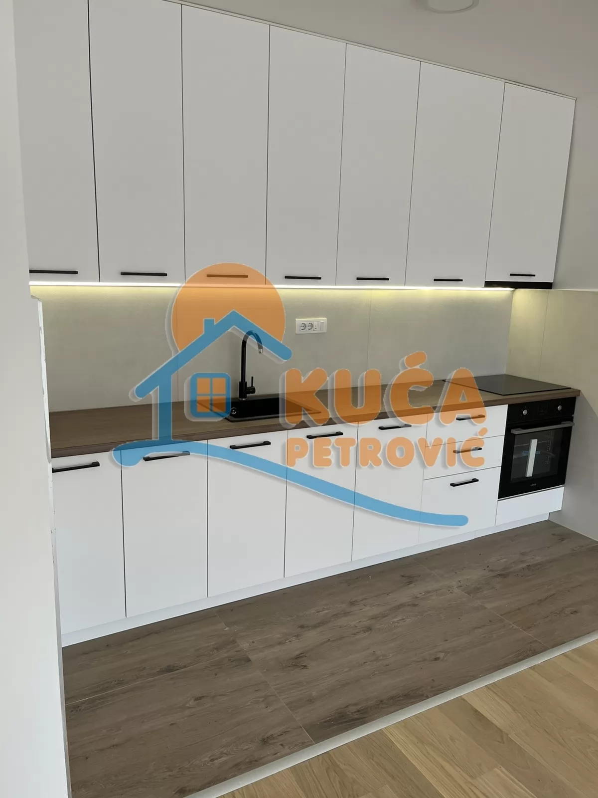 Dvosoban stan, 57 m2, Obilićev Venac, Vardarska ID: i-016267 2