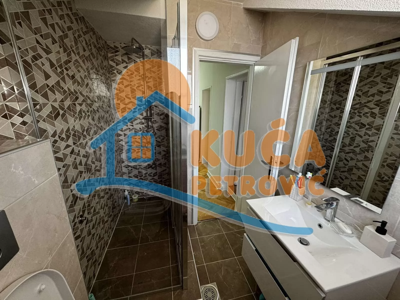 Dvosoban stan, 65 m2, Crveni Pevac, Vojvode Mišića ID: i-016248 5