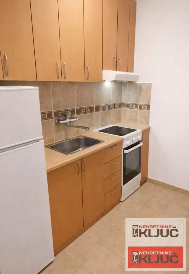 GRBAVICA, 44m2, Dvosoban, Visoko prizemlje,namešten 4