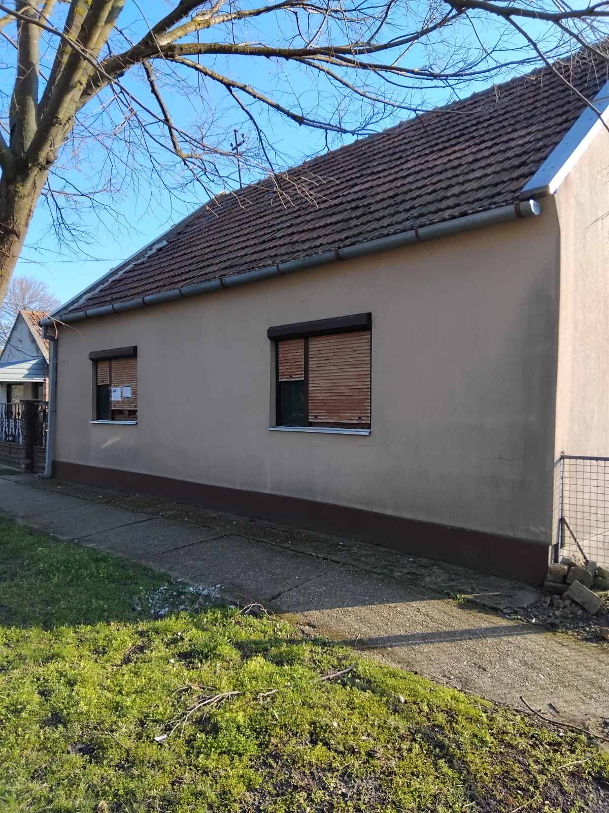 Prodajem kucu u Banatskom Karađorđevu 1