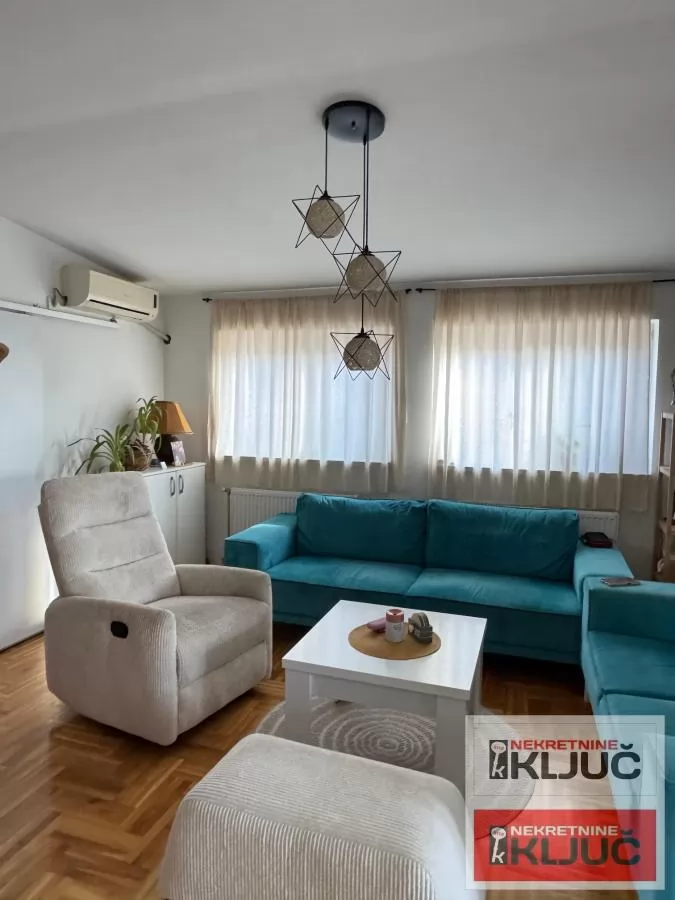 BLIZINA LIPOV GAJA, 69m2, Trosoban, Namešten 1