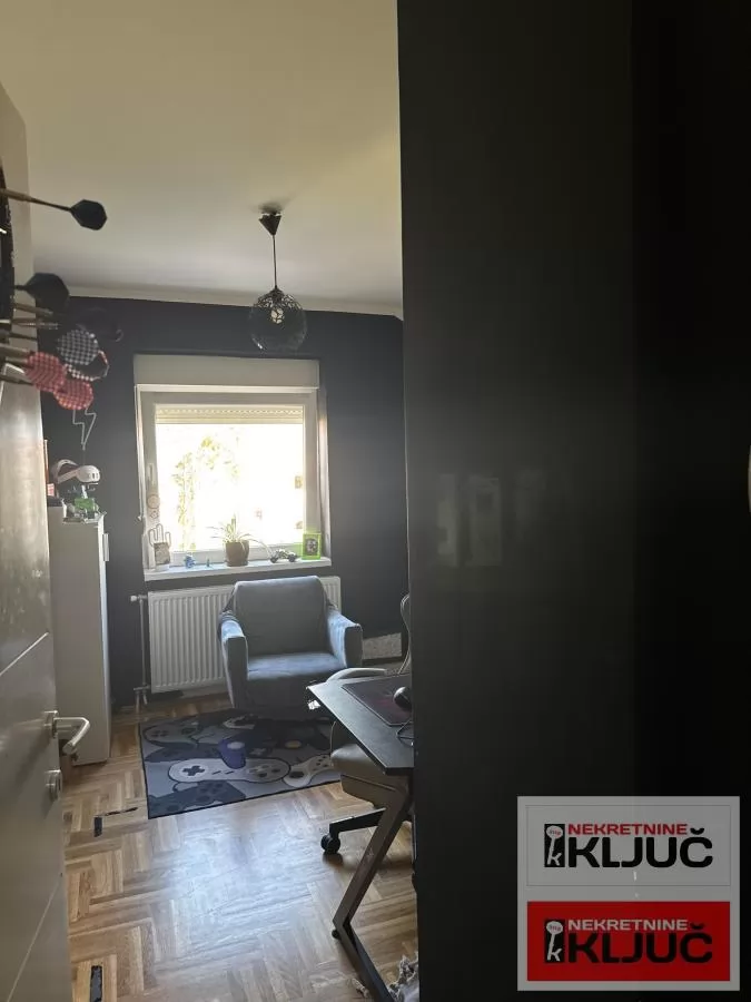 BLIZINA LIPOV GAJA, 69m2, Trosoban, Namešten 12