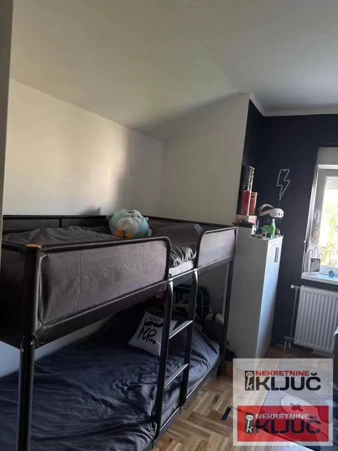 BLIZINA LIPOV GAJA, 69m2, Trosoban, Namešten 13
