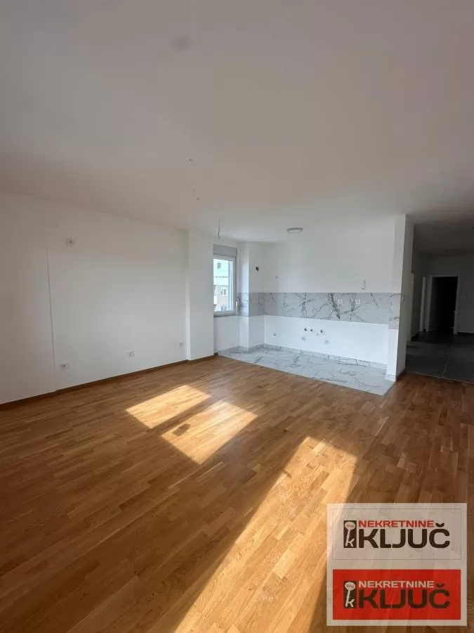 KOD BULEVARA EVROPE, 74m2, Četvorosoban, Nov 3