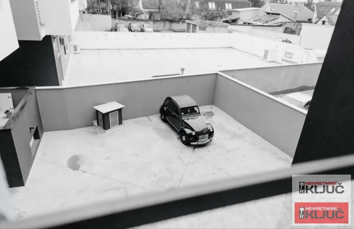 PODBARA IZDAJE SE JEDNOIPOSOBAN NAMEŠTEN STAN SA PARKING MESTOM 11