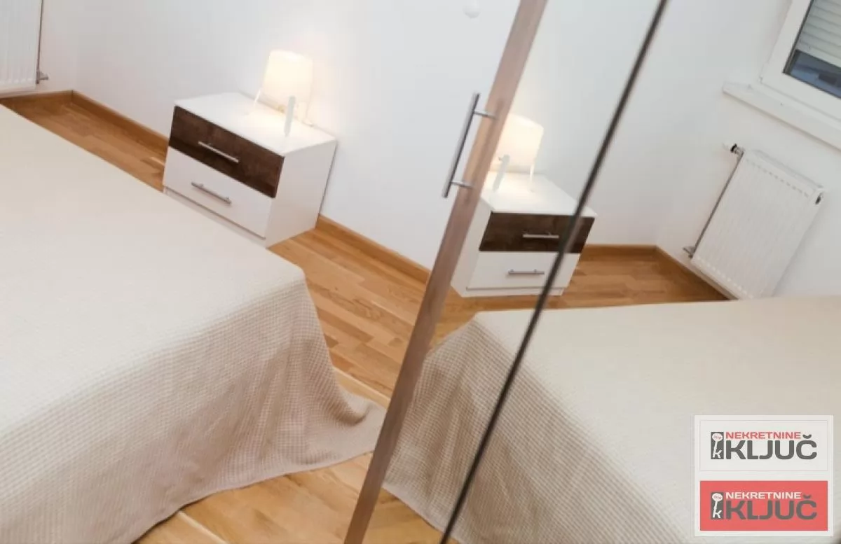 PODBARA IZDAJE SE JEDNOIPOSOBAN NAMEŠTEN STAN SA PARKING MESTOM 6