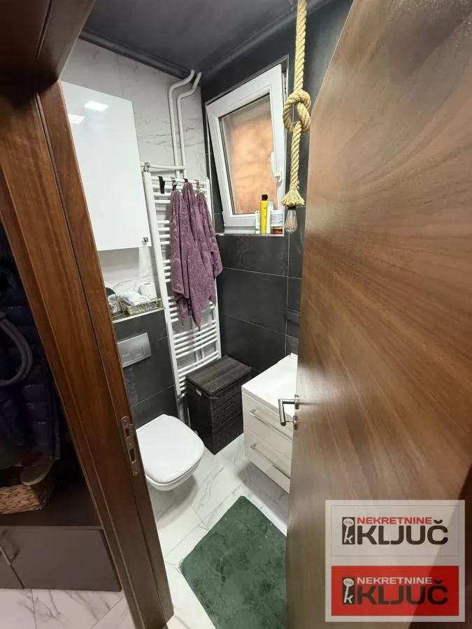 RIBLJA PIJACA, 42m2, Jednoiposoban, Renoviran, Namešten 10
